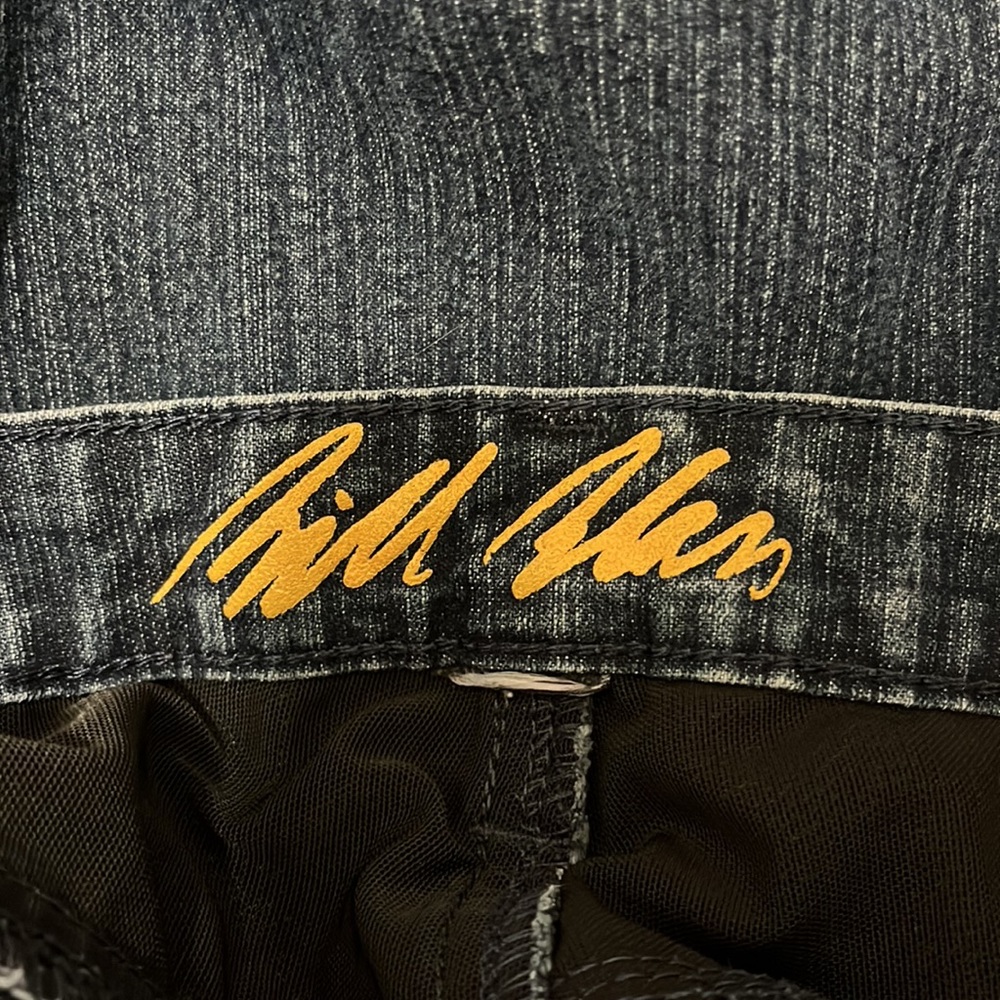 Bill Blass Jeans - Picture 8 of 14